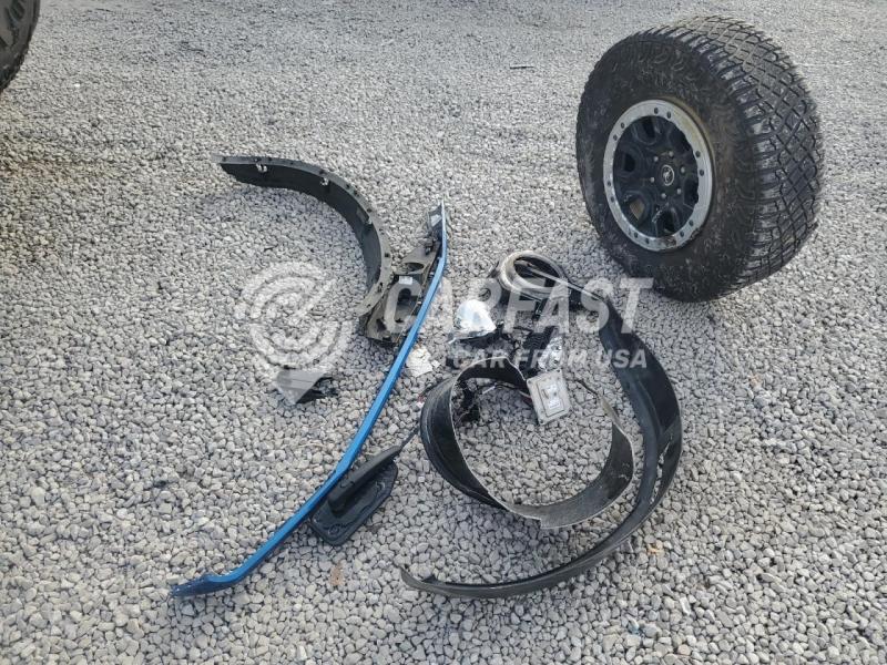 2023 Ford Bronco bas 2.7 BASE BLUE Lot 54316255 Vin 1FMEE5DP3PLC10866