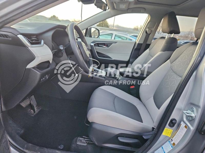2019 Toyota Rav4 2.5 XLE SILVER Lot 93953415 Vin JTMP1RFV2KD524183