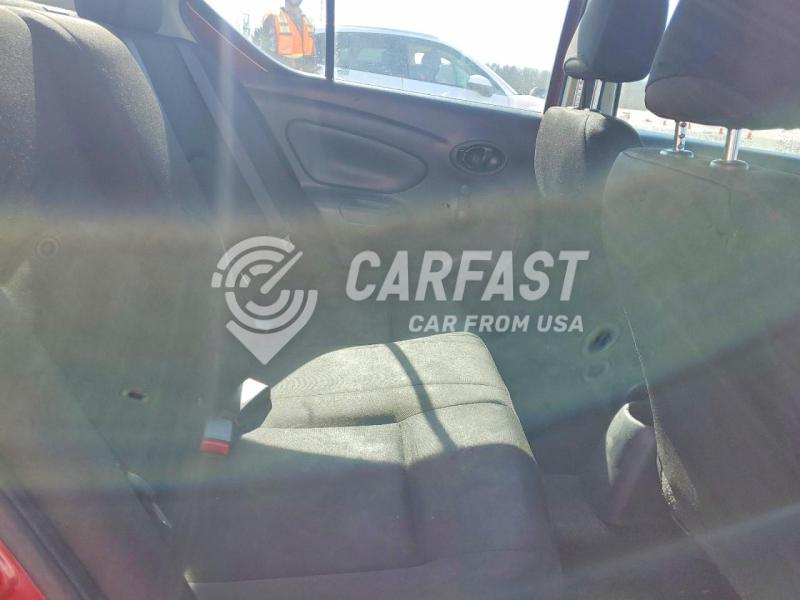 3N1CN7AP3KL810055 2019 Nissan Versa brown