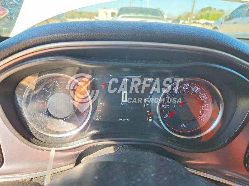 2C3CDZBT0KH512227 2019 Dodge Challenger 5.7 R White