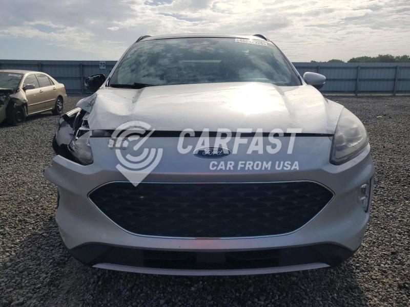1FMCU0DZ0LUA68849 2020 Ford Escape 2.5 Titanium silver