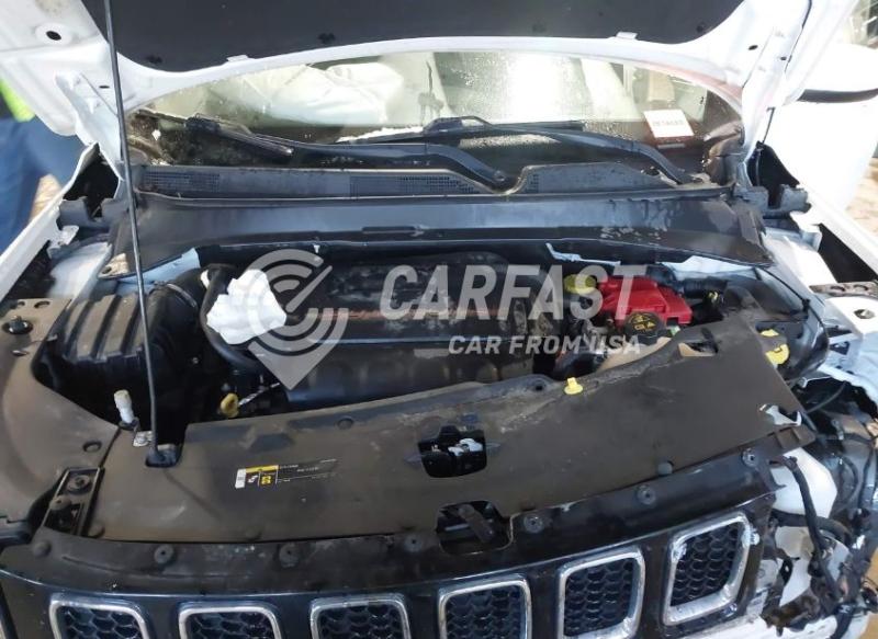3C4NJDBB8LT240770 2020 Jeep Compass 2.4 Latitude 4X4 white