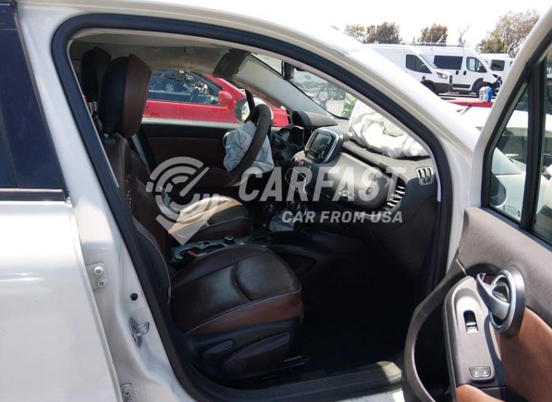 ZFBCFYET7GP339579 2016 Fiat 500x 2.4 Trekking Plus white